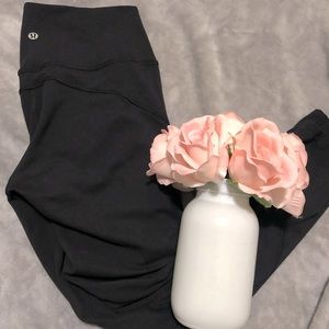 Lululemon In Movement Leggings  7/8 length 🌸